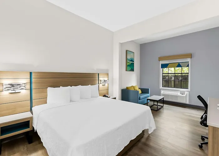 Econo Lodge Inn&Suites Beaumont