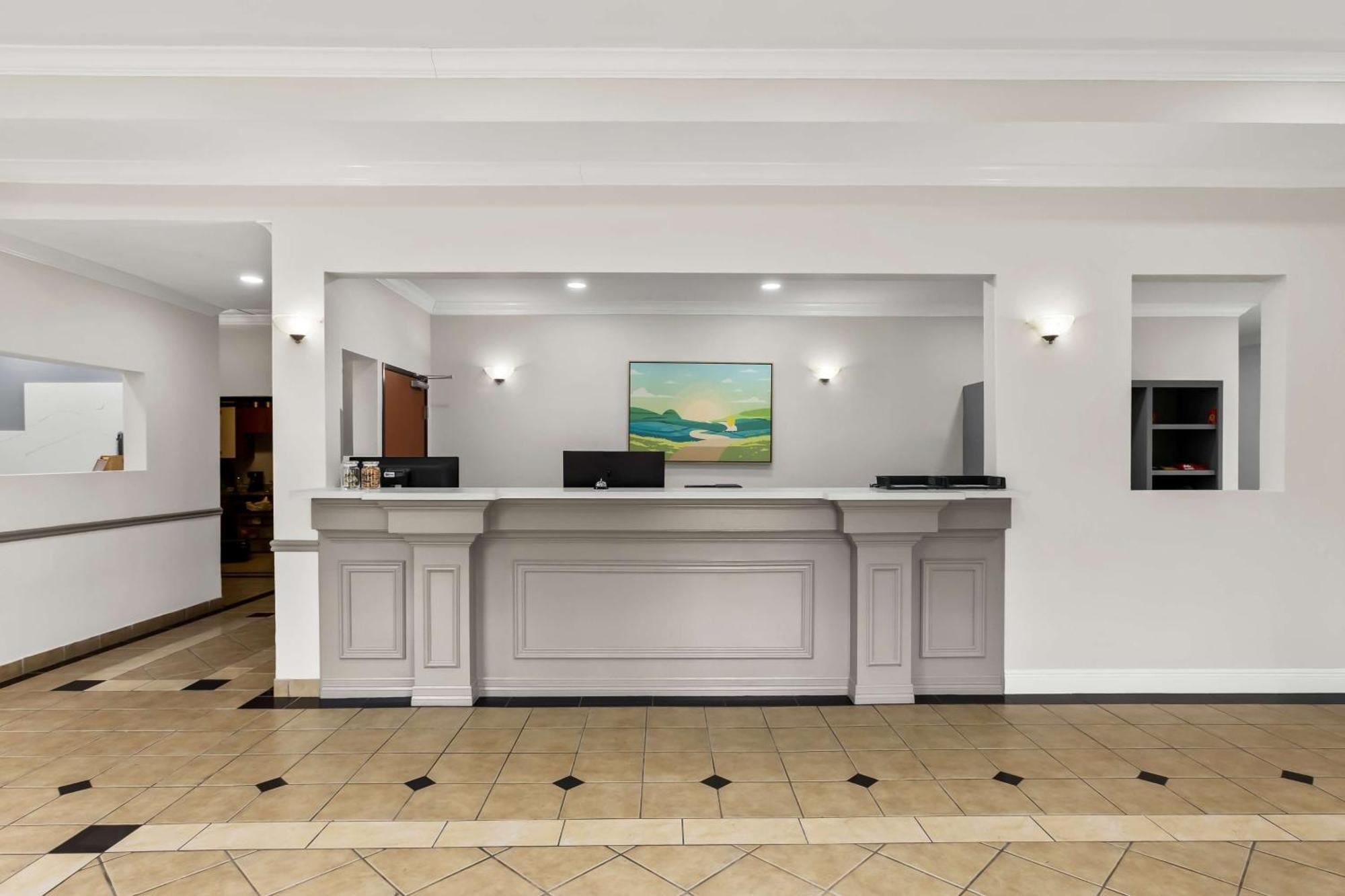 Hotel Sonesta Essential 2*